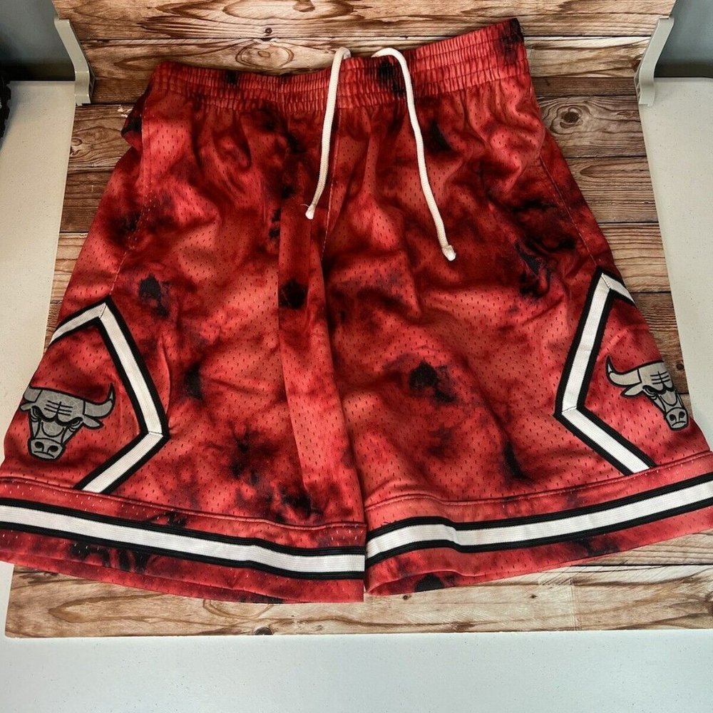 Mitchell & Ness Chicago Bulls Reflective Red Hardwood Swingman Shorts Sizes